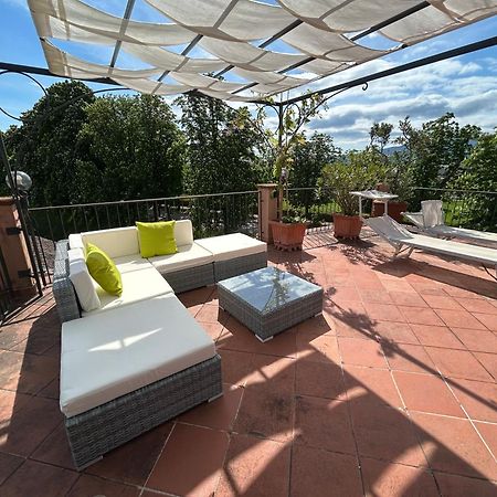 Apartamento La Terrazza Fra Le Torri Lucca Exterior foto